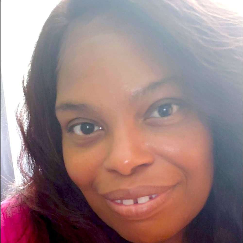 Meet your Posher, Anjanette